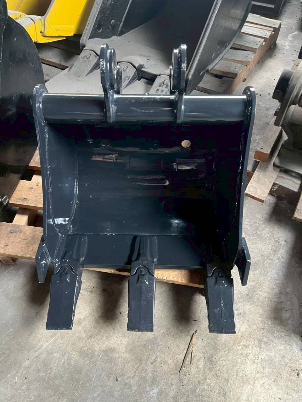 ヤンマー幅狭バケット 爪 サイドカッター有(0.05用)